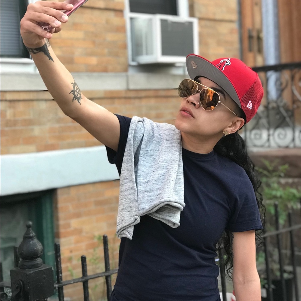 Meet your Posher, Cecilia